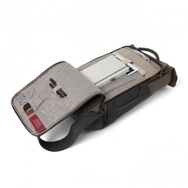 Salzen Triplete Travelbag olive grey backpack van Nylon