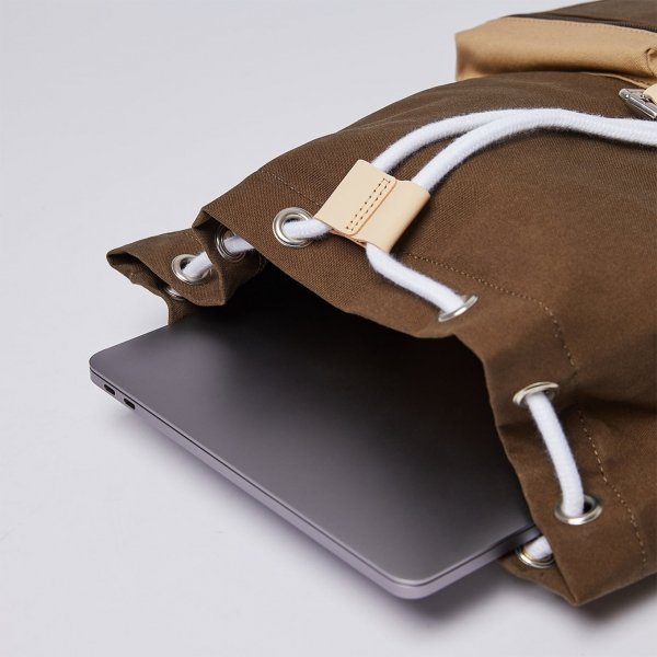 Sandqvist Roald Backpack multi olive / beige with natural leather backpack van Polyester