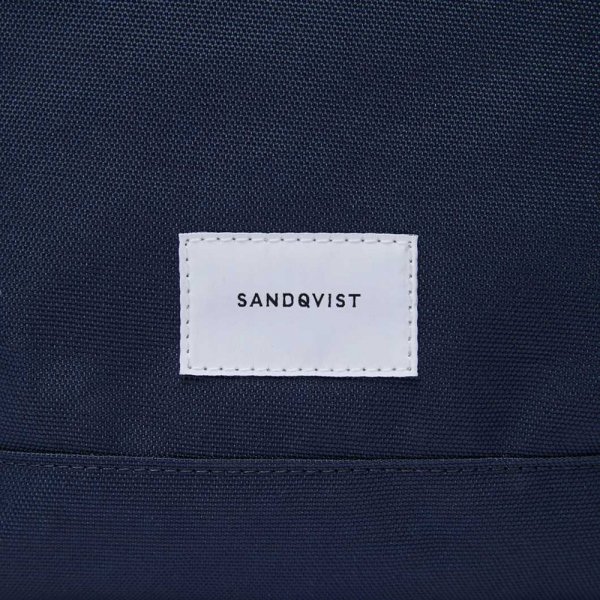 Sandqvist Roger Backpack navy with natural leather backpack van Polyester
