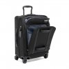 Tumi Merge Continental Front Lid 4 Wheeled Carry-On black Zachte koffer van Nylon