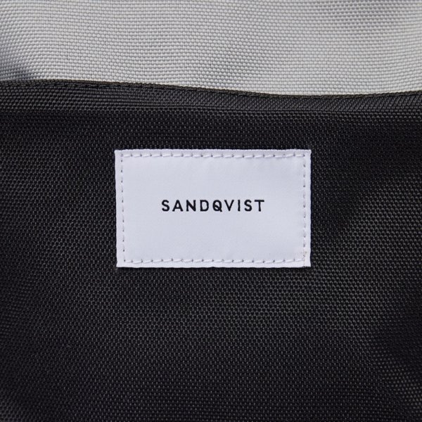 Sandqvist Ilon Backpack multi grey/black with natural leather Laptoprugzak